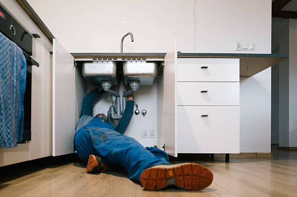 Professional Leak Detection technician working in Casco, MI